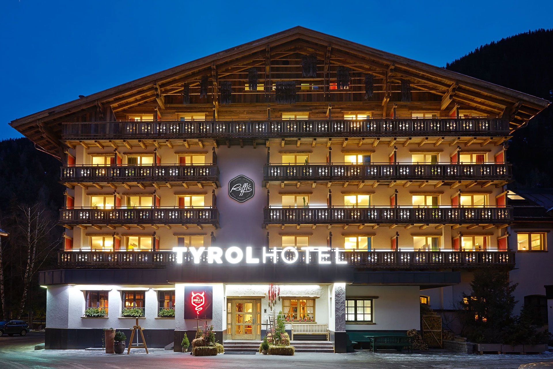 Ski Bespoke Luxury Ski Holidays And Ski Breaks Raffls Tyrol