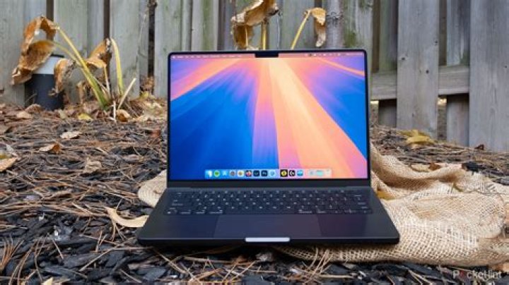 Can you play MovieStarPlanet on a Macbook?